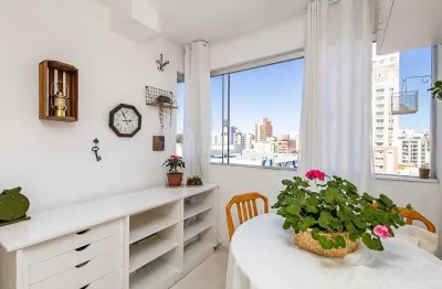 Apartamento 5  andar à venda no cabral | 2 quartos | vista 360° | curitiba-pr