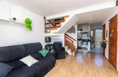 Sobrado triplex 139m  no cajuru 3 qts, suíte  c  closet e hidro  3 vagas ctba pr