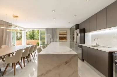 Linda residência de 5 dorm 4 vagas cobertas no Alphaville Graciosa Pinhais PR