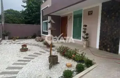 Casa com 3 quartos à venda no Centro, Itapoá 