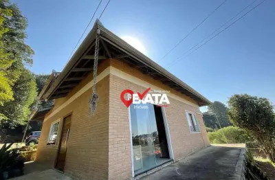Oportunidade única: casa com 150m² em terreno amplo (908m²), perto do centro!