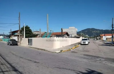 Casa à venda no bairro praia joão rosa - biguaçu/sc