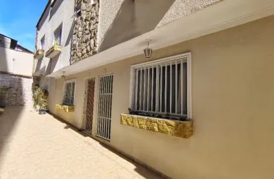 Sobrado em condomínio com 2 quartos e 2 vagas para alugar na vila matilde