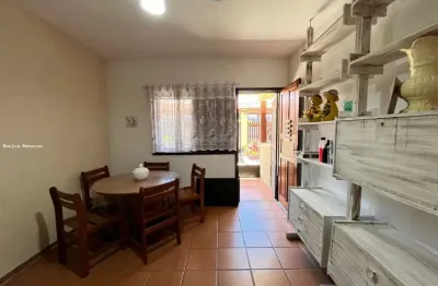 Casa em Condomínio para Venda em Cabo Frio, Peró, 1 dormitório, 1 banheiro, 1 vaga