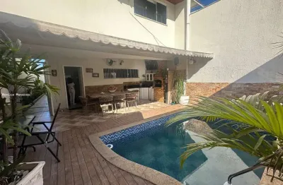 Casa para Venda em Cabo Frio, Novo Portinho, 5 dormitórios, 5 suítes, 1 banheiro, 2 vagas