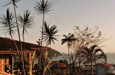 Casa com 4 quartos à venda na Enseada, Ubatuba 