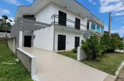 Casa nova e mobiliada com piscina em condomínio fechado em ubatuba!