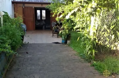 Casa com 3 dormitórios mais edícula na praia do lázaro em ubatuba!