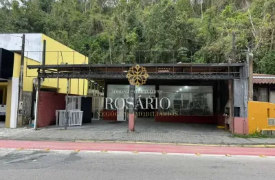 Galpão na rua de acesso ao perequê-açú para locação definitiva