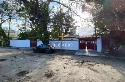 Casa à venda em ubatuba com edícula e terreno de 900m2 com árvores frutíferas.