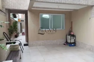 Sobrado com 2 quartos sendo uma suíte - Canto do Forte - Praia Grande/SP