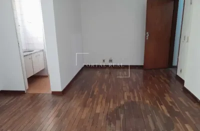 Sala comercial com 1 sala para alugar na Rua Álvares Machado, 351/353, Centro, Campinas