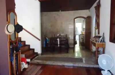 Casa Duplex, 3 dormitório(s), 3 banheiro(s), vaga para 5 carros