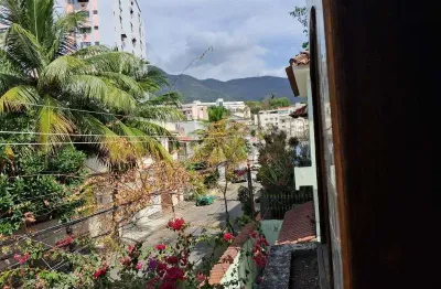 Casa Duplex à Venda no Andaraí: 5 Quartos, 2 Suítes, 2 Salas, 5 Banheiros, 4 Vagas de Garagem - 219,00 m² - Rio de Janeiro-RJ