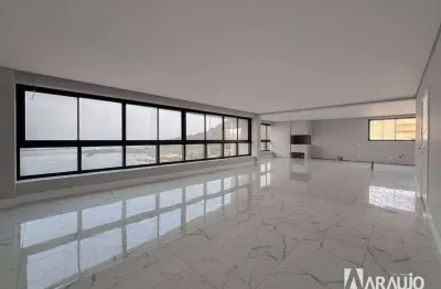 Apartamento com 1 suíte master e 3 suítes no bairro fazenda em itajaí