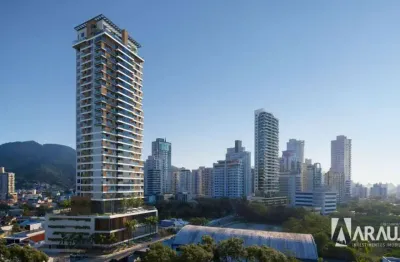 Cobertura com 1 suíte e 2 dormitórios no bairro fazenda em itajaí