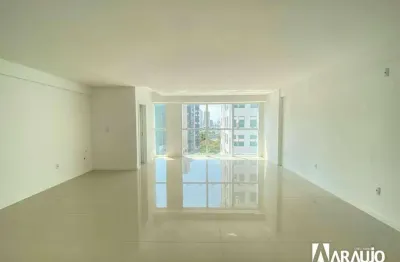 Sala comercial com 6 salas à venda na Rua Doutor Nereu Ramos, Centro, Itajaí