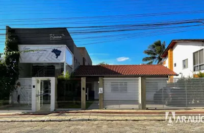 Casa com 1 suíte e 4 dormitórios + sala comercial no bairro são joão em itajaí