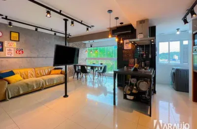 Apartamento semi mobiliado com 2 suítes no bairro ressacada em itajaí