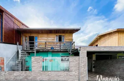 Casa com 4 dormitórios no bairro espinheiros em itajaí