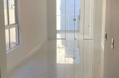 Apartamento vista mar com 3 suítes no bairro andorinha em itapema