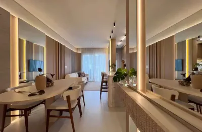 Apartamento mobiliado e decorado com 1 suíte e 2 dormitórios na praia brava em itajaí