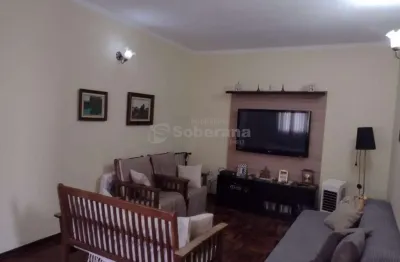Casa com 3 quartos à venda na vila lemos, campinas , 218 m2 por r$ 750.000