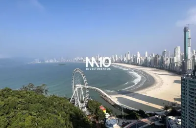 Apartamento frente mar e frente roda gigante em balneário camboriú