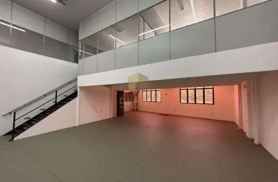 Barracão / Galpão / Depósito para alugar na Rua Piracaia, 15 ., Jardim do Trevo, Campinas