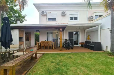 Casa à venda no condomínio casa bella na região do alphaville campinas