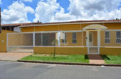 Casa comercial para locação no bairro Jardim Santa Genebra II em Campinas
