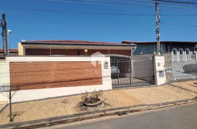 Casa para locação no bairro Jardim Santa Genebra em Campinas-SP.