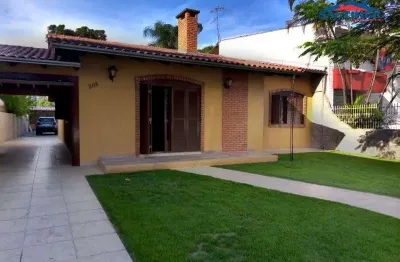 Casa à venda na Rua dos Ferroviários, 208, Centro, Esteio