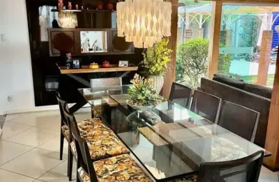 Casa com o4 quartos, sendo 02 suítes próximo ao divino braga