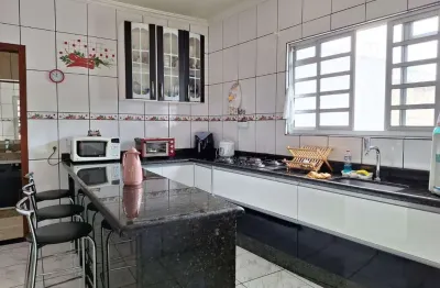 Casa com 3 quartos à venda no Guanabara, Betim 