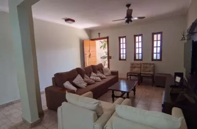 Casa 4 quartos 2 suítes bairro jardim independência