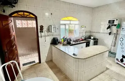Casa com 4 quartos à venda na Vila Cristina, Betim 