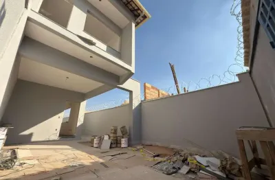 Casa com 3 quartos à venda no Cabral, Contagem 