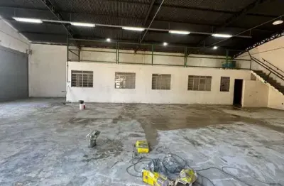 Barracão / Galpão / Depósito com 3 salas para alugar no Centro, Betim 