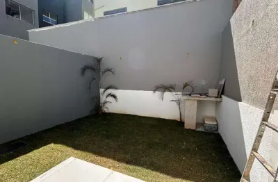 Casa com 3 quartos à venda no Cabral, Contagem 