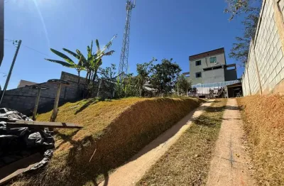 Terreno à venda no Cabral, Contagem 