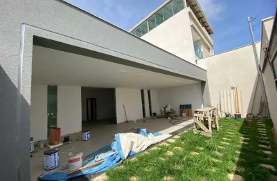 Casa com 3 quartos à venda no Monte Verde, Betim 