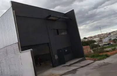 Barracão / Galpão / Depósito à venda no Centro, Nova Serrana 