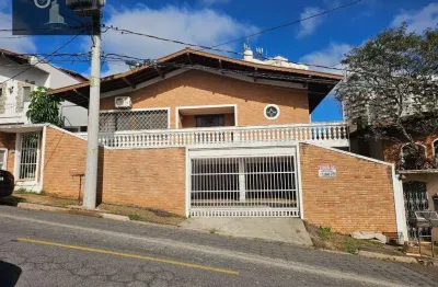 Casa com 3 dormitórios à venda, 289 m² por r$ 1.210.000,00 - centro - vinhedo/sp