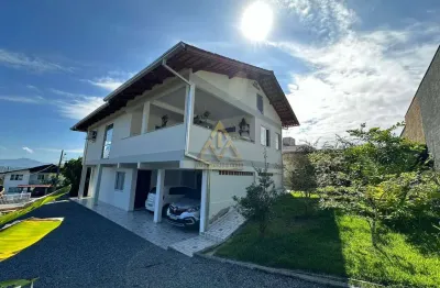 Casa com 4 quartos à venda em Água Verde, Blumenau 