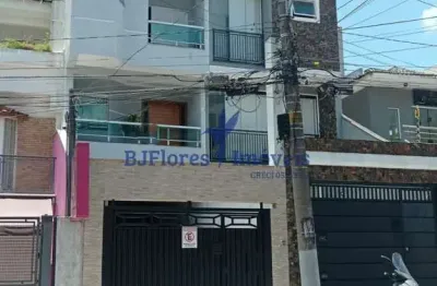 Sobrado com 250m² á venda no bairro Vila Assunção em Santo André
