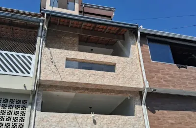 Sobrado a venda com 200m² de área construída no bairro vila das valsas em são bernardo do campo/sp
