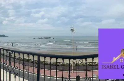 Maravilhoso apartamento frente mar, 03 suítes, 02 vagas, gravatá navegantes