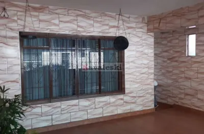 Sobrado para 3 familias ou para renda - 3 dormitórios 2 vagas quintal / terraço /