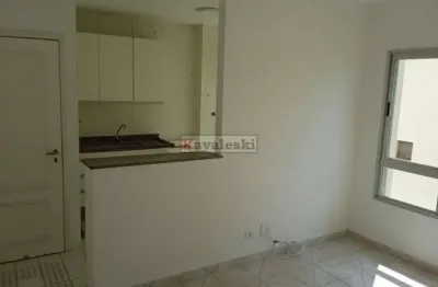 Apartamento com 2 quartos e 2 banheiros à venda, 45m²